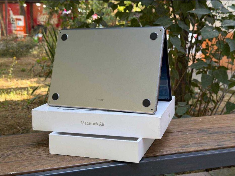 Продается Macbook Air M2