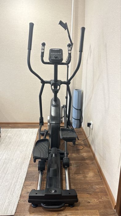 Продается Тренажер элипс