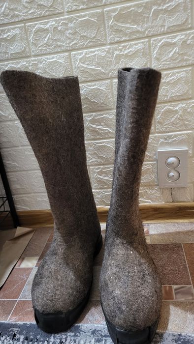 Жана Пима, Валенки новые