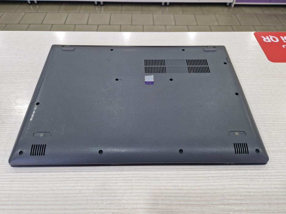 Lenovo 320 (Core i3-7100u, GeForce 920MX 2 gb)