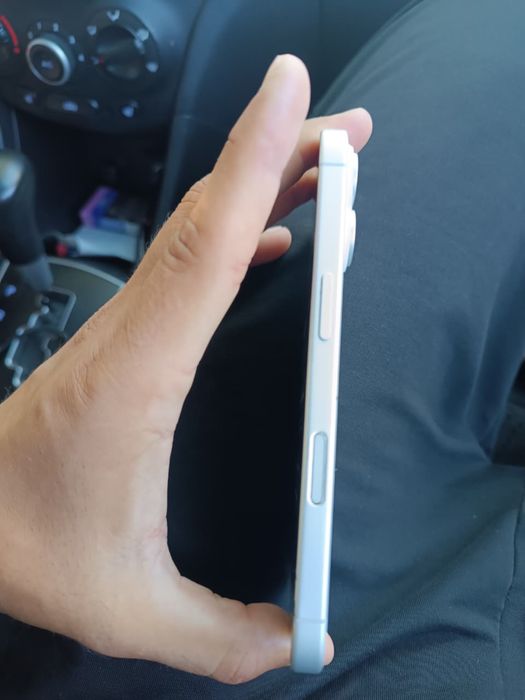 Продам Iphone 16 128 gb 100% аккум