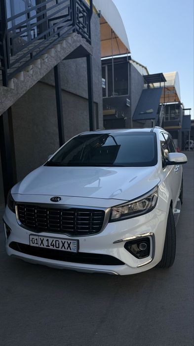 Kia carnival 2019 г. 108 000 км пробег дизел 2.2