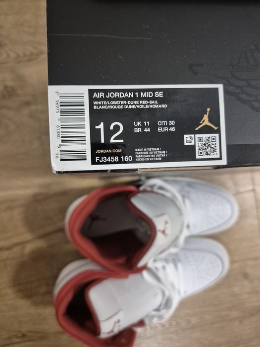 Air Jordan 1 Mid SE "Dune Red"