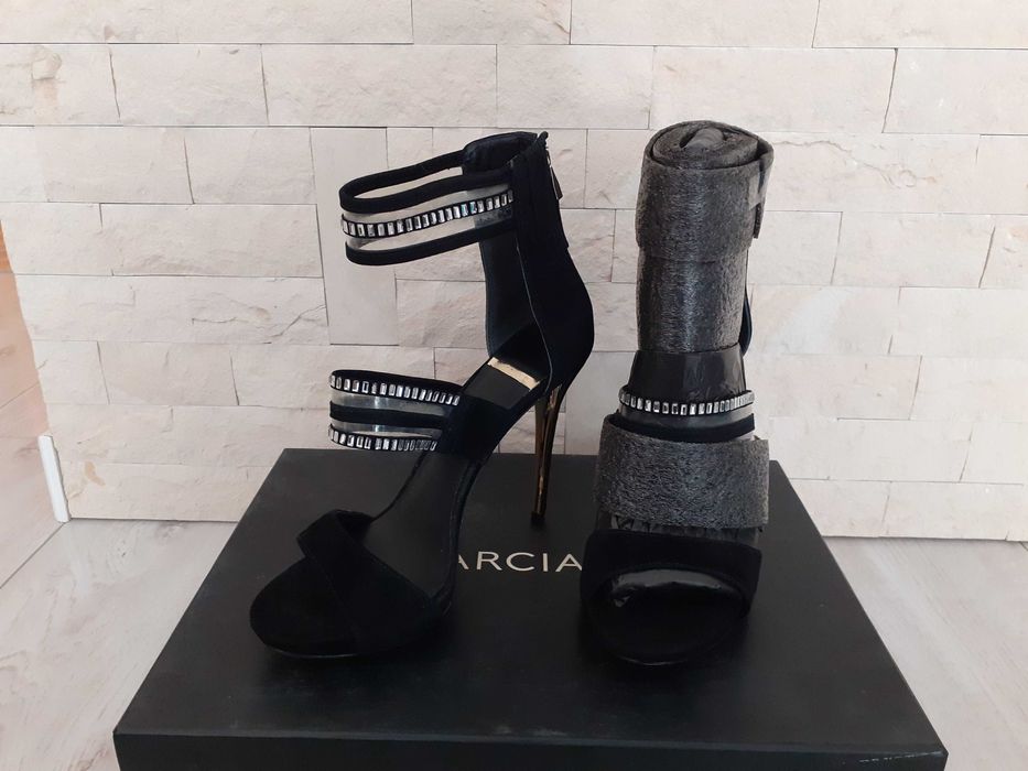 Чисто нови кожени обувки Just Cavalli и сандали Marciano - 37