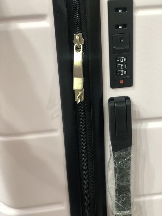 Чемодан М 60/40/25