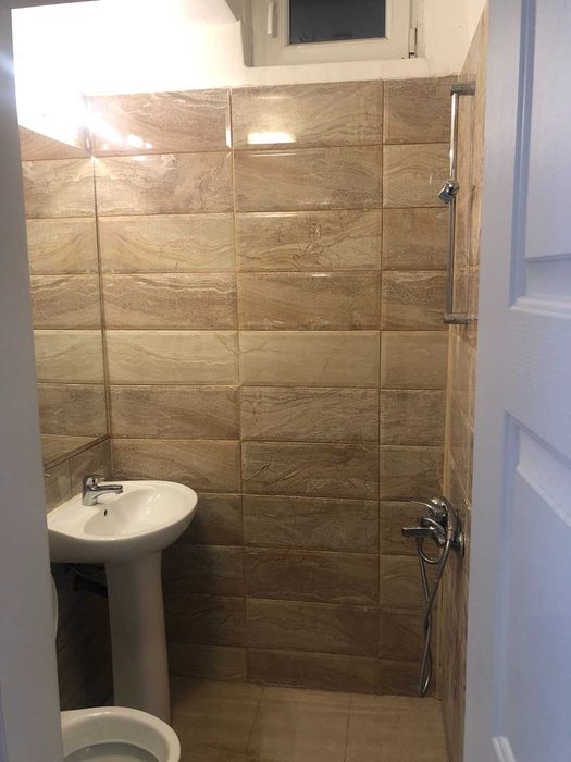 Дава се под наем Тристаен апартамент в София, Център - 80 кв.м за 700 € - Снимка #8