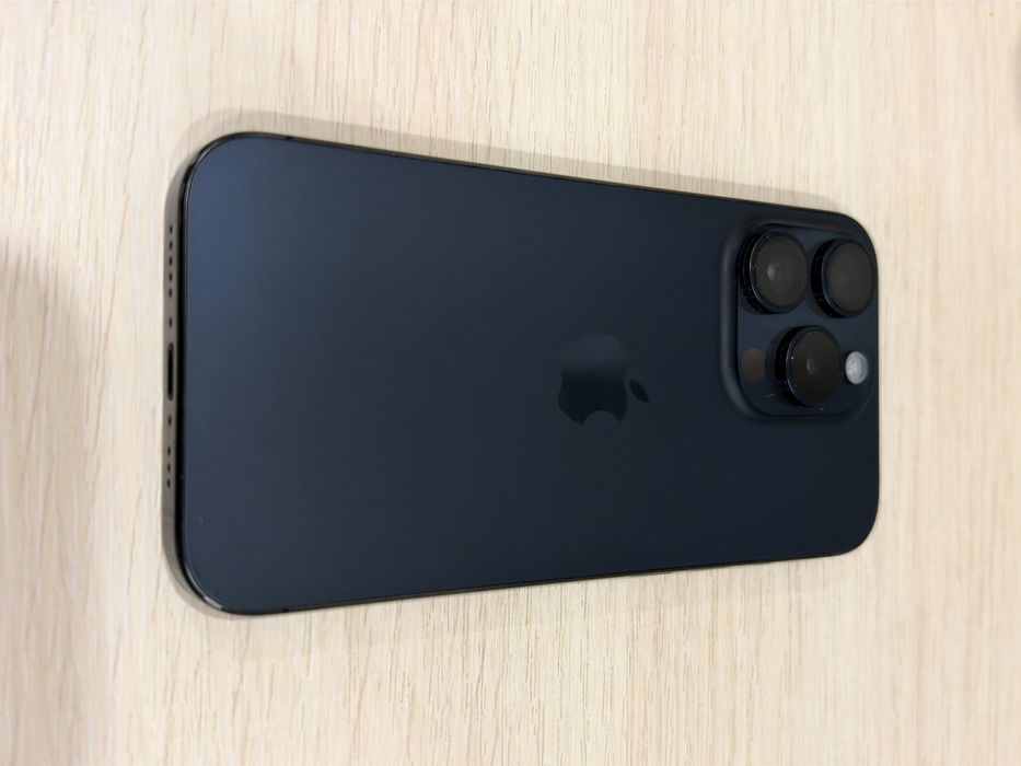 iPhone 15 Pro 128 GB Blue Titanium