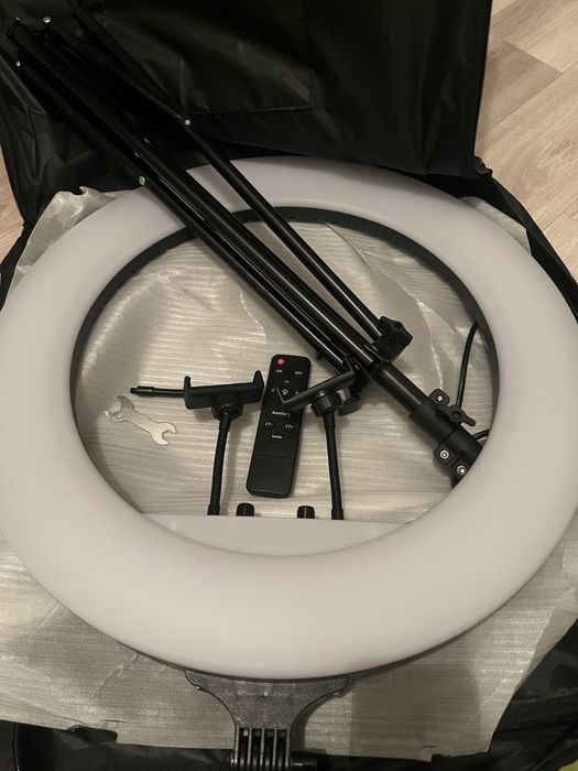 Кольцовая лампа для фото