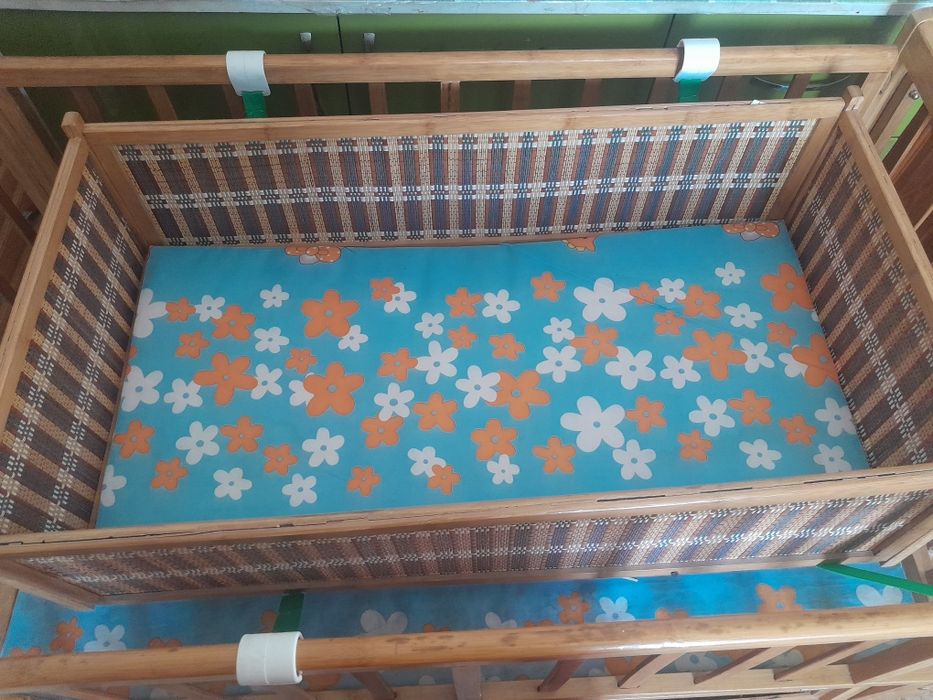 Продаётся детский манеж и ходунки