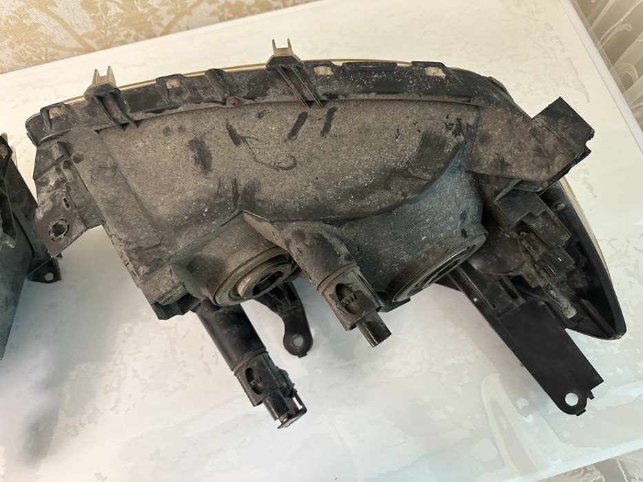 Продам фары на раф 4