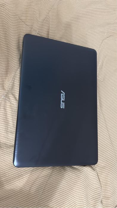 Ноутбук Asus 2016 года