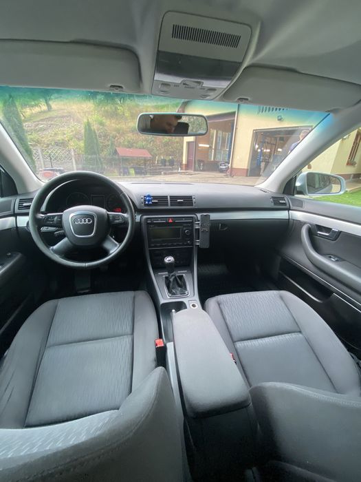 Audi a4 b7.