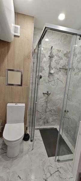 Дава се под наем Двустаен апартамент в Бургас, Братя Миладинови - 55 кв.м за 612 € - Снимка #4