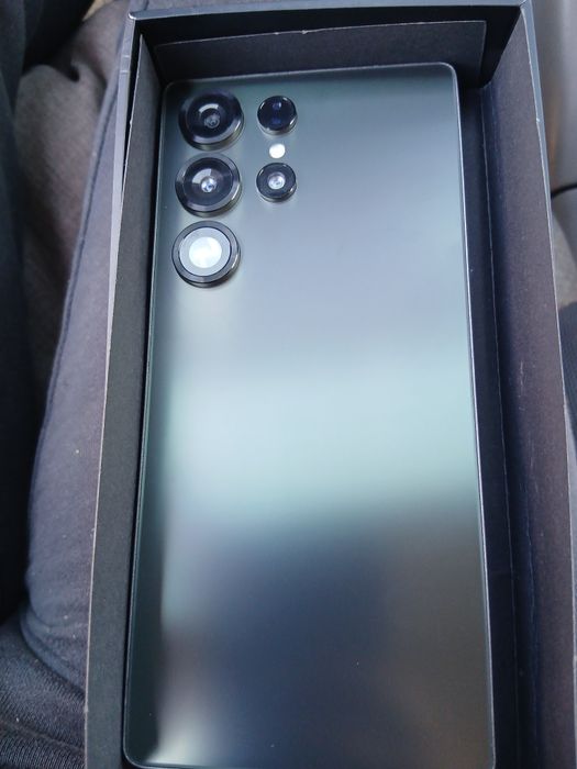 Vand urgent  telefon de vanzare detali la sms sau nr de tel