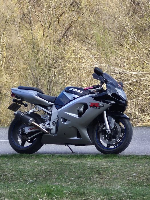 Suzuki Gsxr 600, cu itp și  asigurare valabilă. Funcționează perfect! Rog seriozitate.
