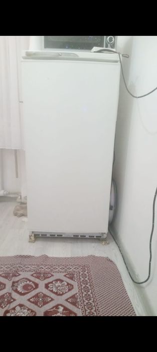 Холодильник сатылады