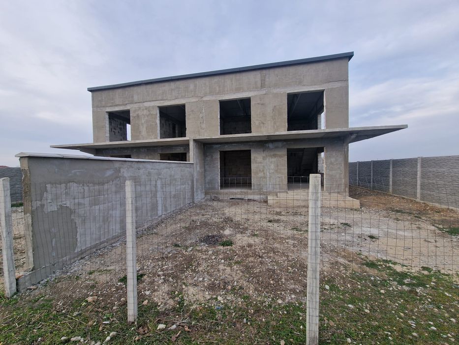 Duplex spate Ambulanța