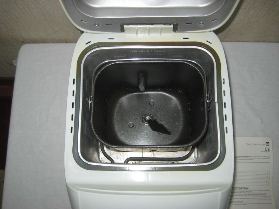 Хлебопечка Tarrington House оригинал отличном почти новым состоянии!