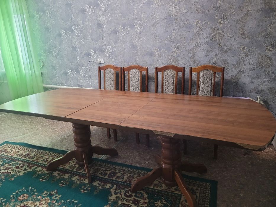 Продам стол раздвижной