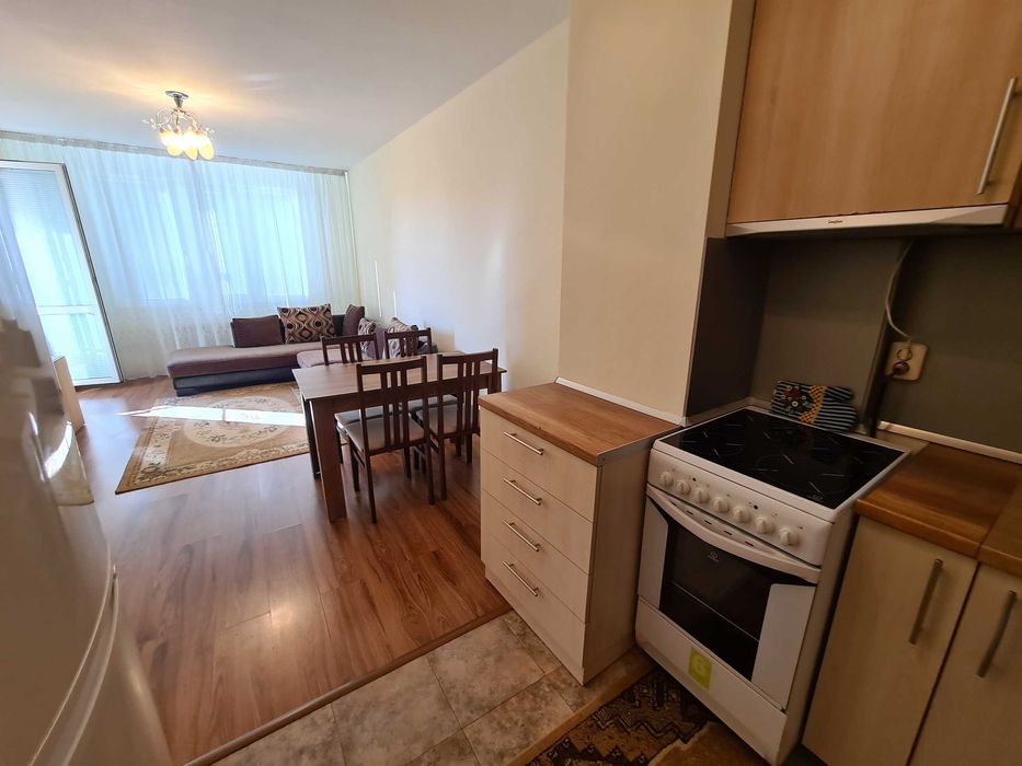 Дава се под наем Двустаен апартамент в София, Банишора - 70 кв.м за 448.8 € - Снимка #2