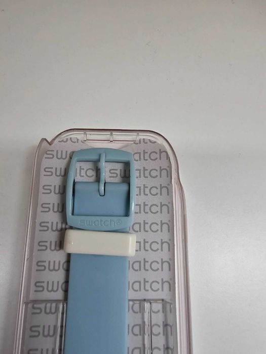 Дасмки часовник Swatch