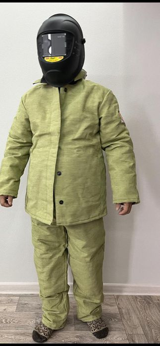 Продам рабочий костюм