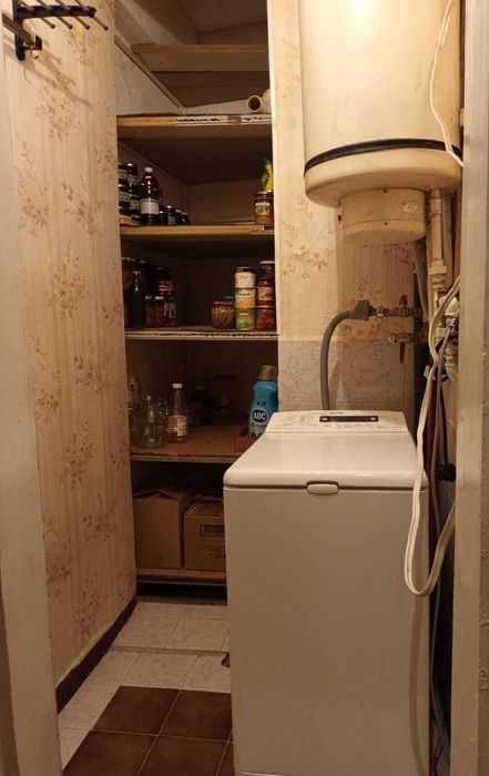 Продава се Четиристаен апартамент в Плевен, Идеален център - 95 кв.м за 1422 €/кв.м - Снимка #12