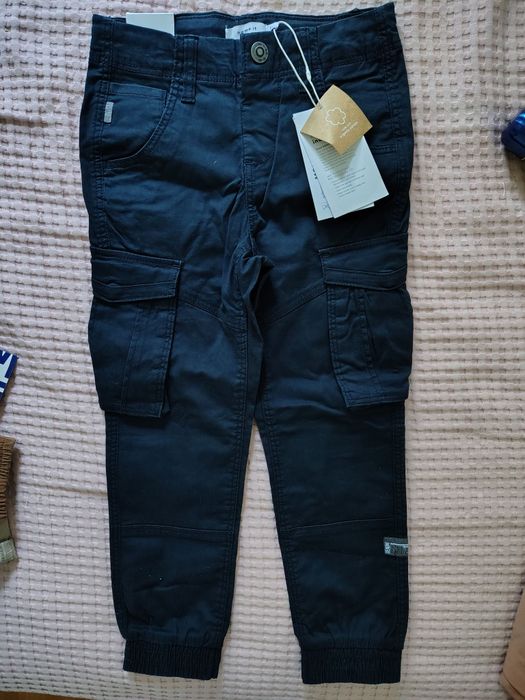 vand pantaloni scurti cu eticheta masura 104