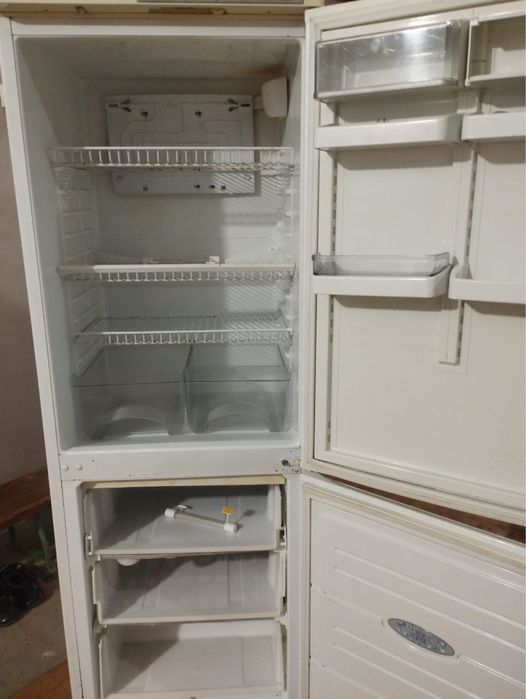 Продам холодильник