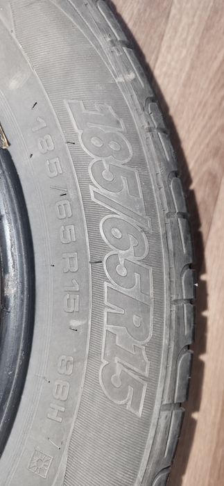 Шины летние 185/65/15  комплект