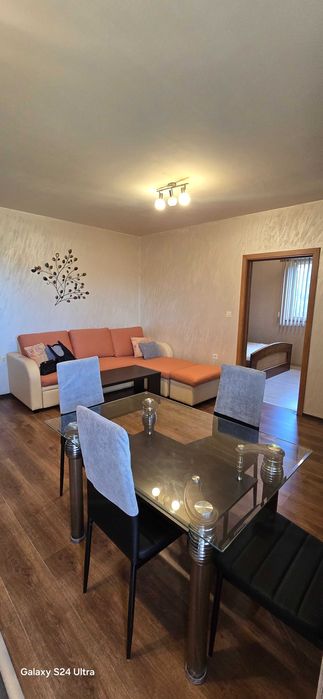 Продава се Тристаен апартамент в Пазарджик, Запад - 85 кв.м за 1642 €/кв.м - Снимка #2