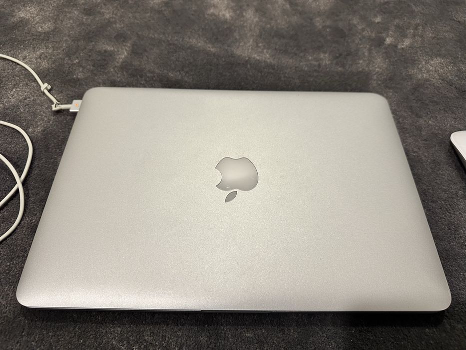 Macbook Pro 13” retina display