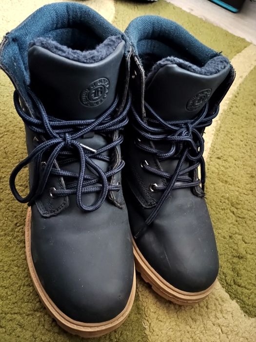 Детски боти размер 37