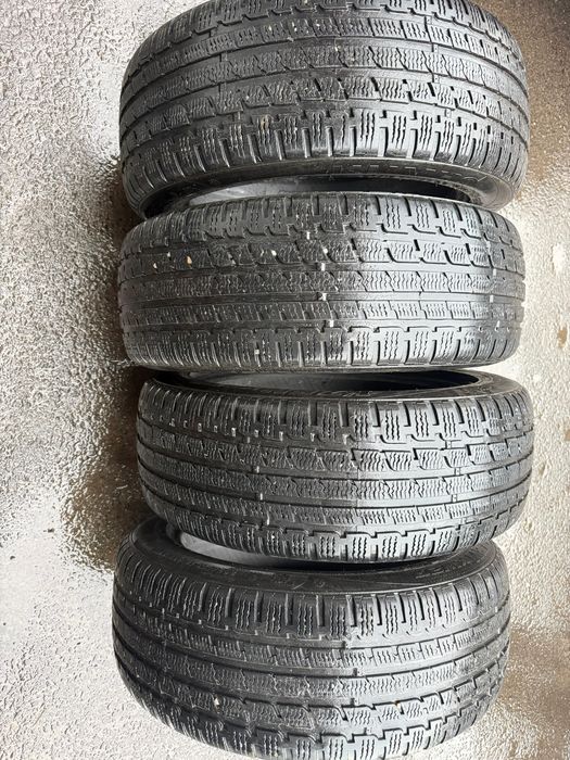 Vand 2 seturi anvelope