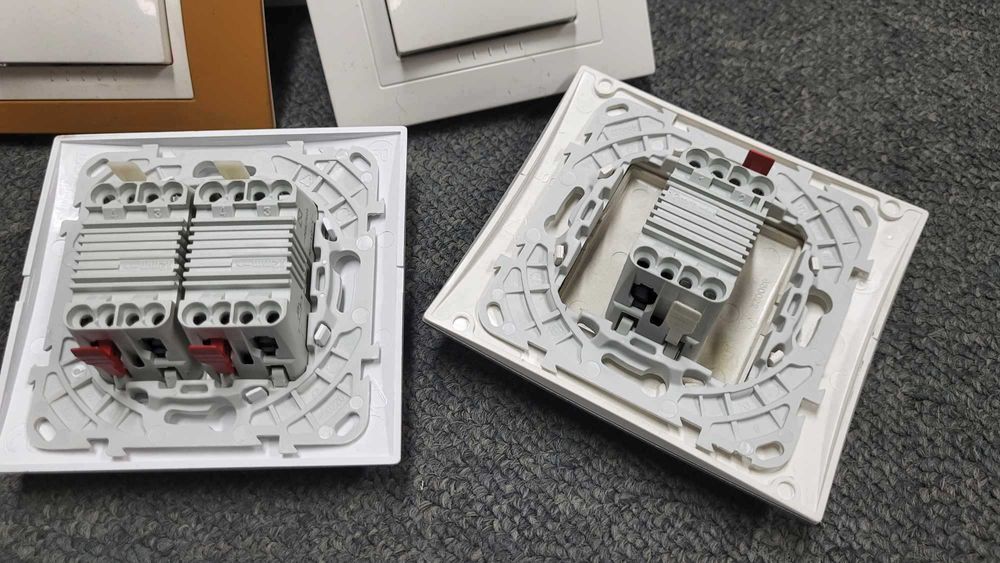 Ключове и контакти