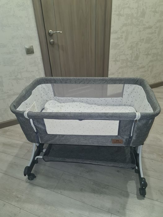 Манеж-кровать продам!