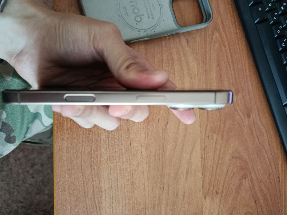 Iphone 16 pro сатылады