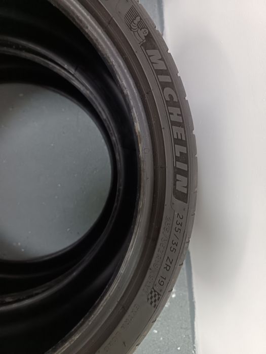 Vând anvelope de vară