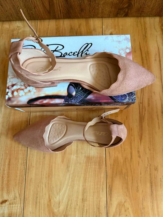 Сандали номер 37