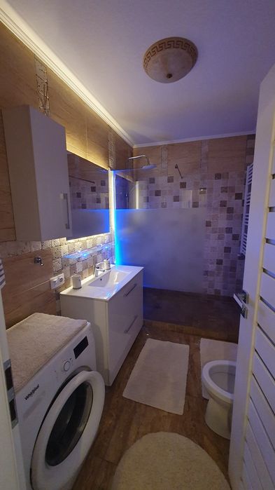 Închiriez apartament ARED cu parcare acoperita inclusa