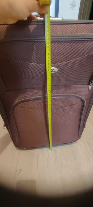 Продаю дорожный чемодан б/у
