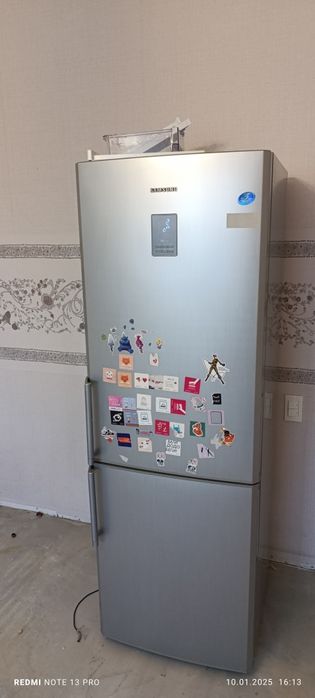 Продам холодильник Самсунг.