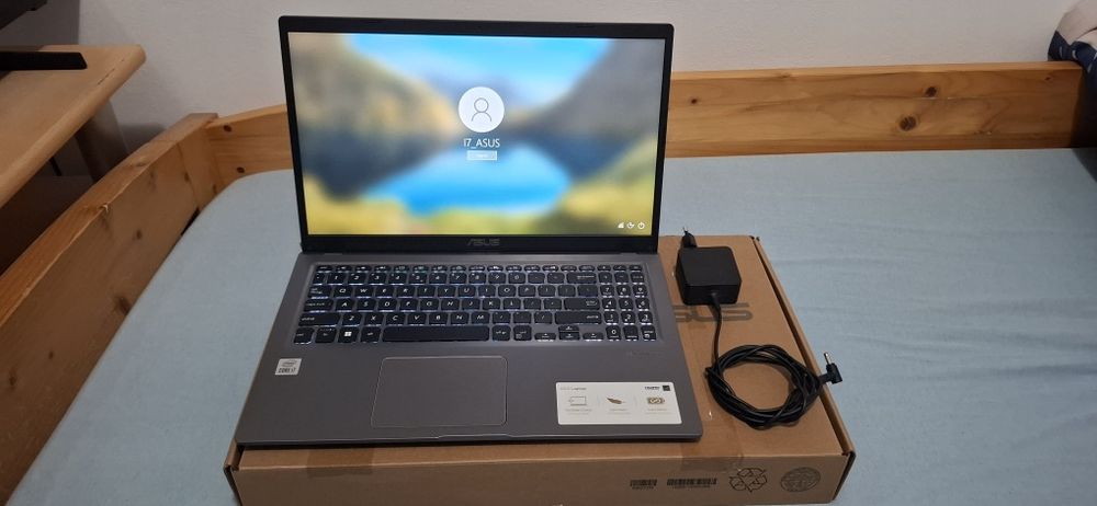 Laptop ASUS X515JA cu procesor Intel® Core™ i7-1065G7, 15.6", Full HD,