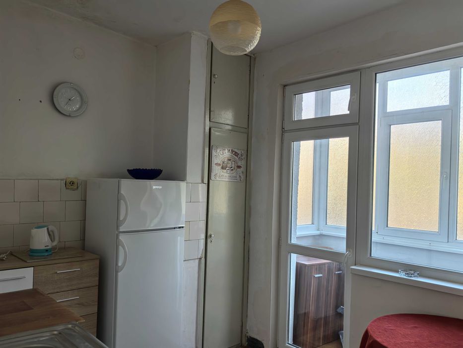 Продава се Двустаен апартамент в Ямбол, Център - 65 кв.м за 1416 €/кв.м - Снимка #11