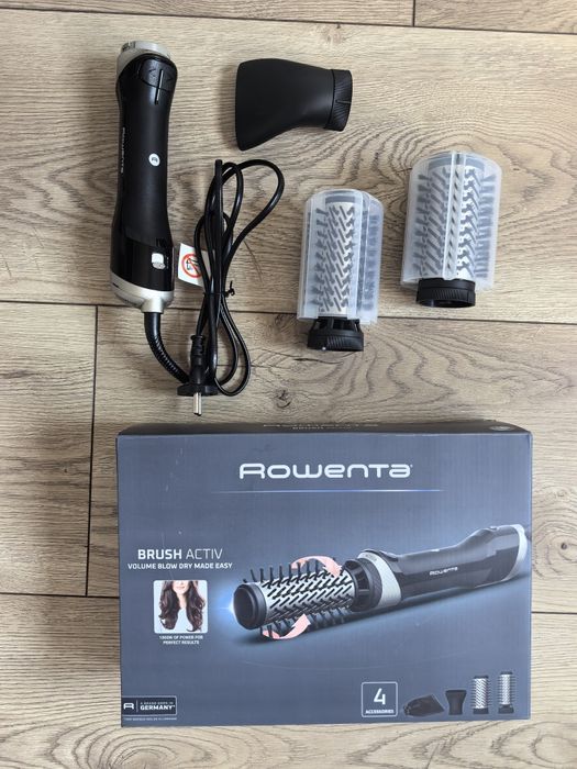 Perie rotativa cu aer cald Rowenta Brush Activ UB9530F0