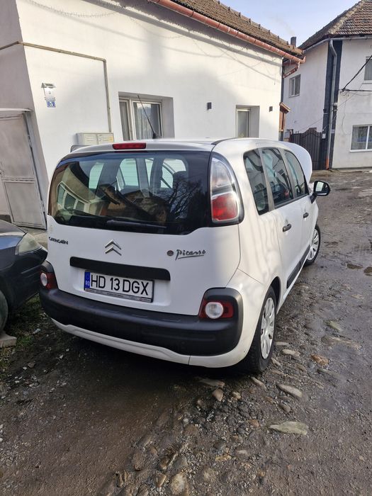 Vând Citoren C3 Picasso
