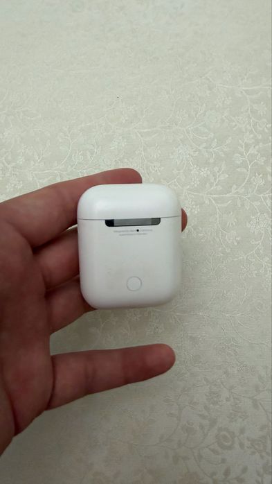 Продам AirPods 2