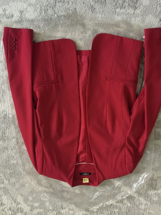 Костюм женский.