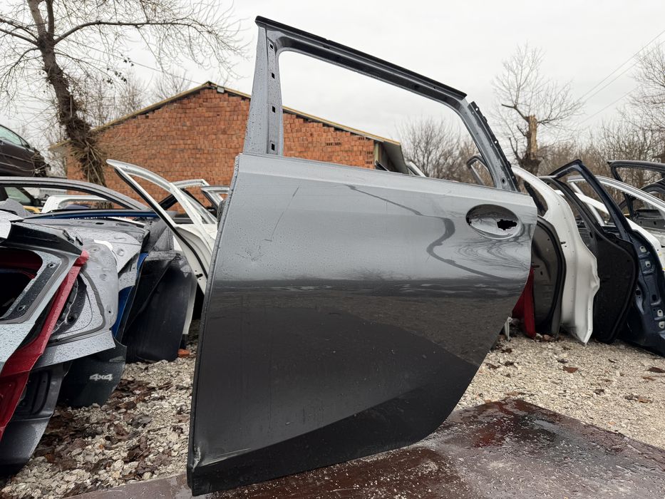 Врата BMW 3 G21