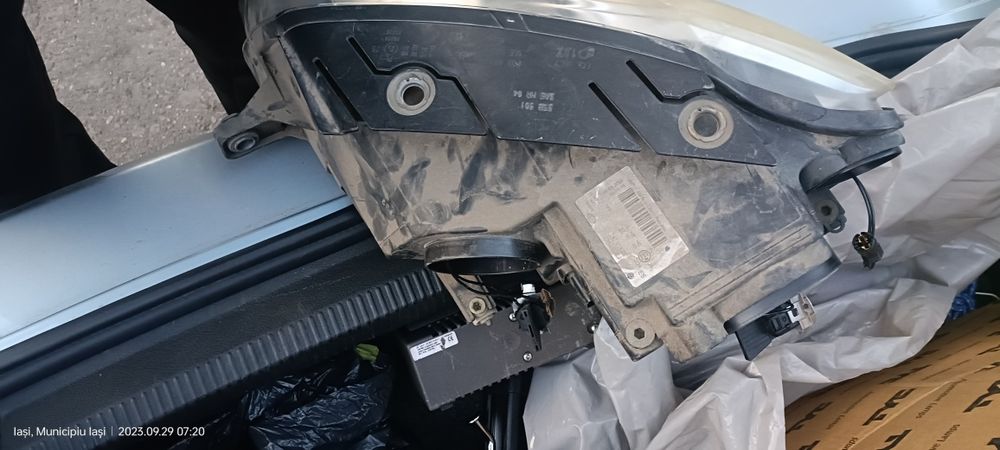 Far dreapta vw Passat B6